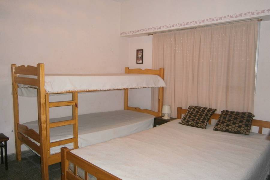 Santa Teresita,Buenos Aires,Argentina,2 Bedrooms Bedrooms,1 BañoBathrooms,Apartamentos,3,8180