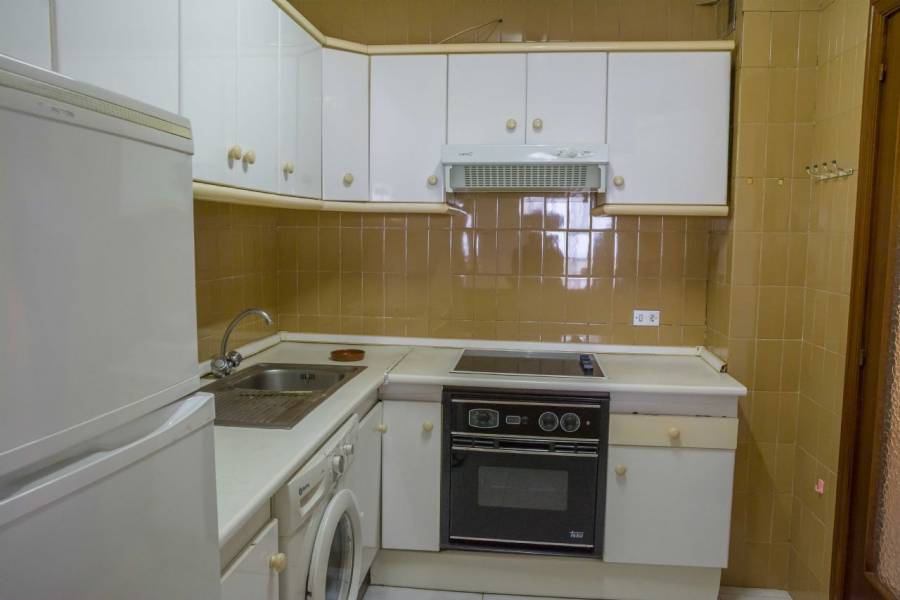Alicante,Alicante,España,2 Bedrooms Bedrooms,1 BañoBathrooms,Apartamentos,Avenida Denia,1,8191