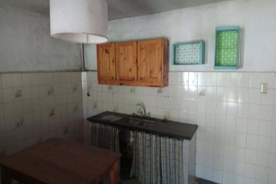 Mayu Sumaj,Córdoba,Argentina,Locales,Ruta nac 14 y Av Las Moras,8199