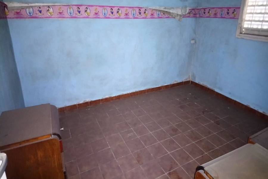 Mayu Sumaj,Córdoba,Argentina,Locales,Ruta nac 14 y Av Las Moras,8199