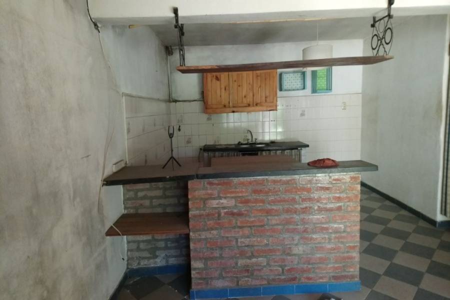 Mayu Sumaj,Córdoba,Argentina,Locales,Ruta nac 14 y Av Las Moras,8199