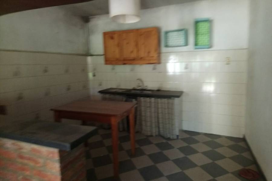 Mayu Sumaj,Córdoba,Argentina,Locales,Ruta nac 14 y Av Las Moras,8199