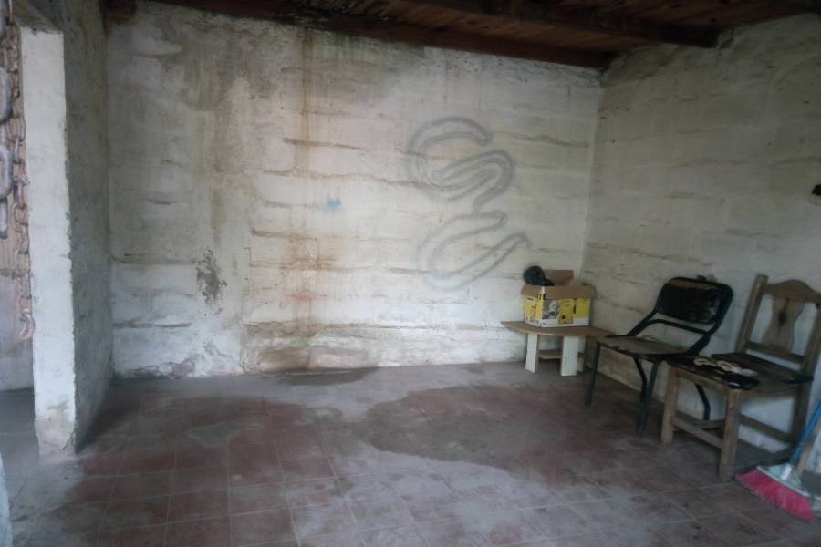 Mayu Sumaj,Córdoba,Argentina,Locales,Ruta nac 14 y Av Las Moras,8199