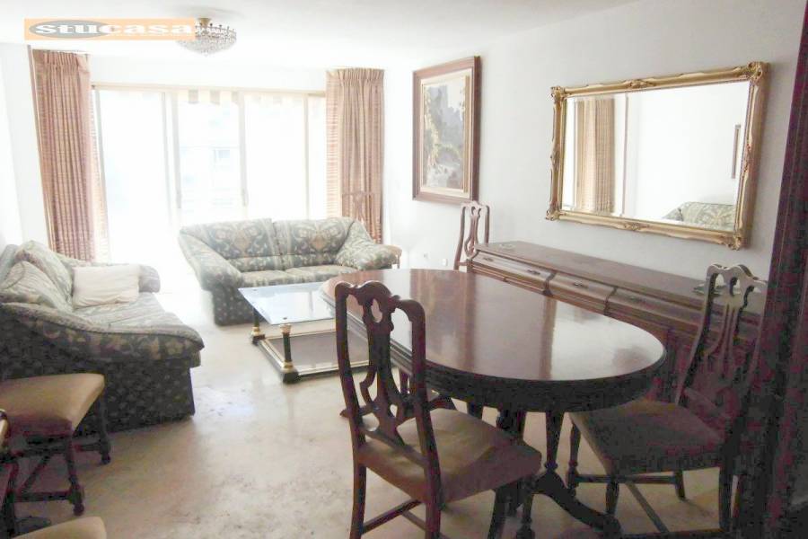 Alicante,Alicante,España,4 Bedrooms Bedrooms,2 BathroomsBathrooms,Pisos,8211