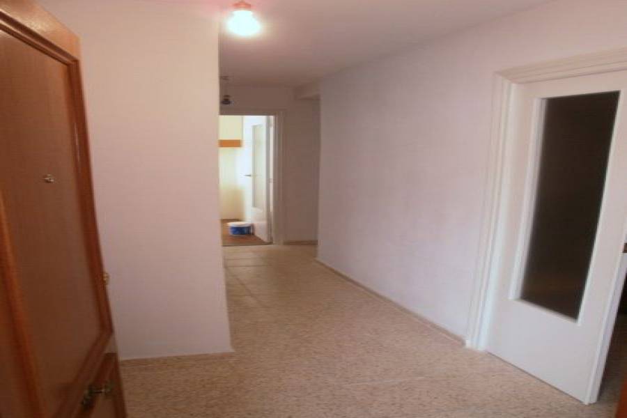 Alicante,Alicante,España,3 Bedrooms Bedrooms,1 BañoBathrooms,Pisos,8214