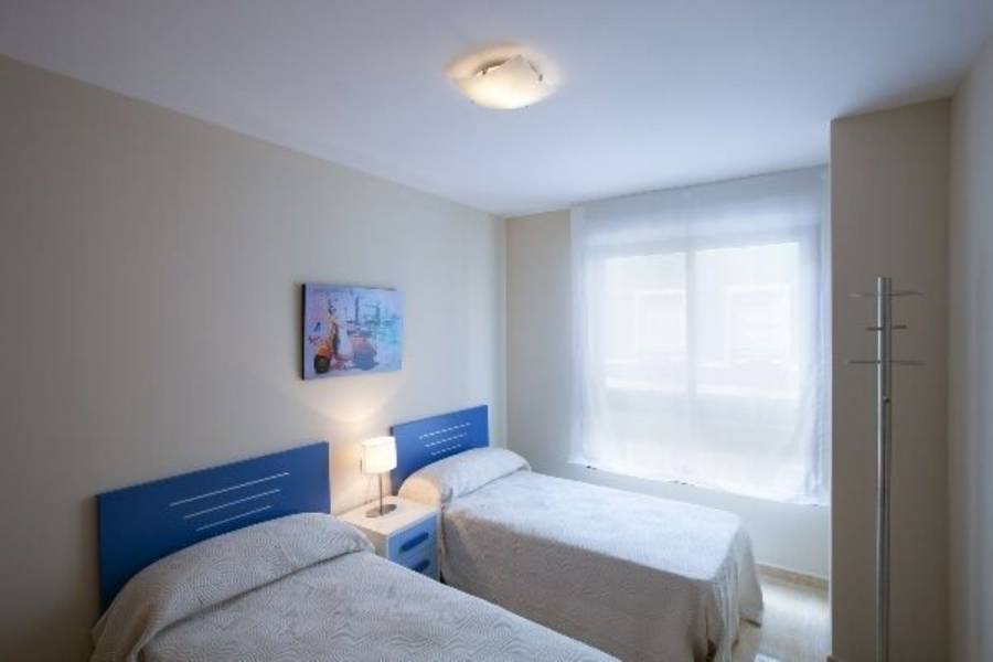 Alicante,Alicante,España,3 Bedrooms Bedrooms,2 BathroomsBathrooms,Pisos,8248