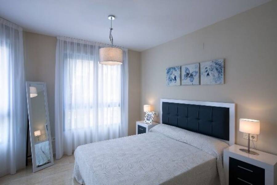 Alicante,Alicante,España,3 Bedrooms Bedrooms,2 BathroomsBathrooms,Pisos,8248