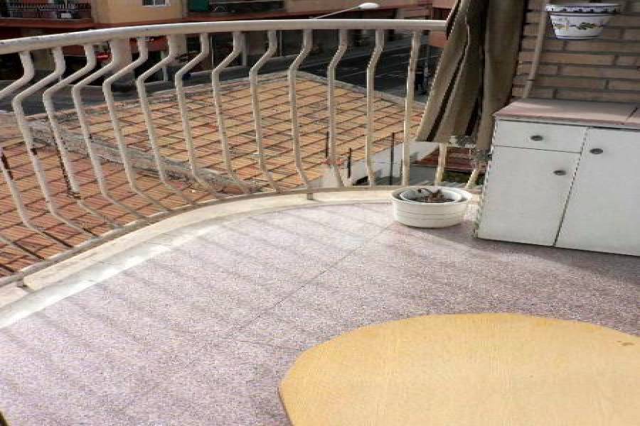 Alicante,Alicante,España,4 Bedrooms Bedrooms,2 BathroomsBathrooms,Pisos,8265