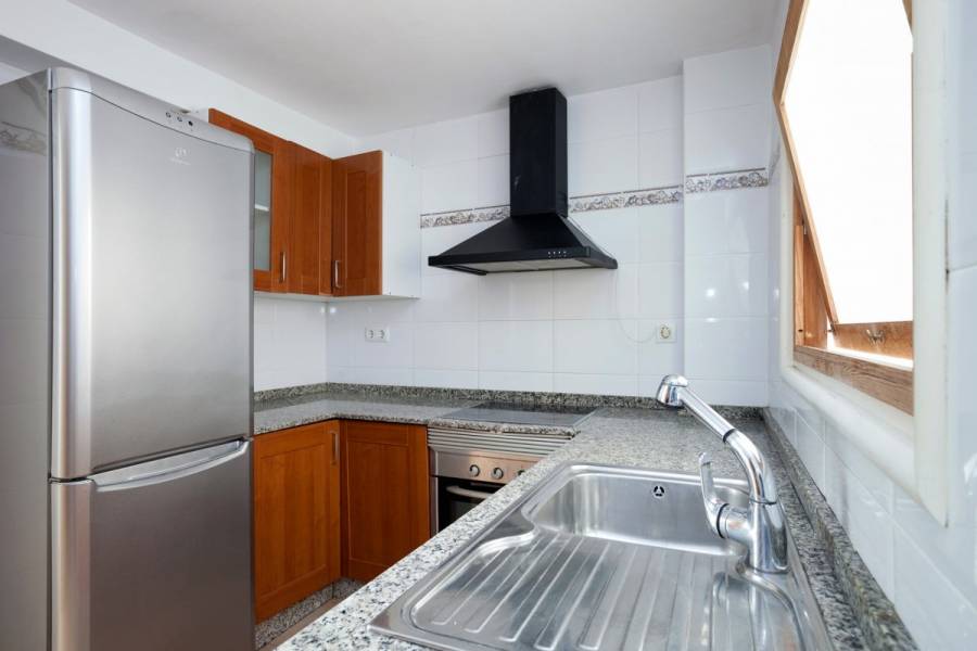 Alicante,Alicante,España,3 Bedrooms Bedrooms,1 BañoBathrooms,Pisos,8280