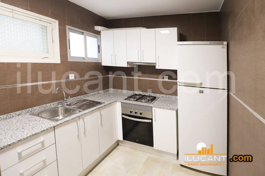 Alicante,Alicante,España,3 Bedrooms Bedrooms,1 BañoBathrooms,Pisos,8285