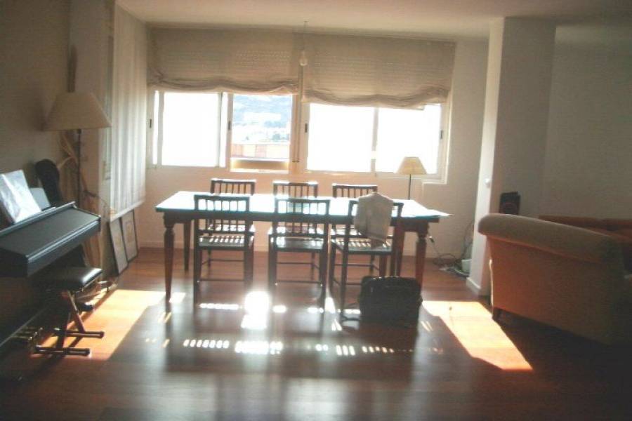 Alicante,Alicante,España,3 Bedrooms Bedrooms,1 BañoBathrooms,Pisos,8410