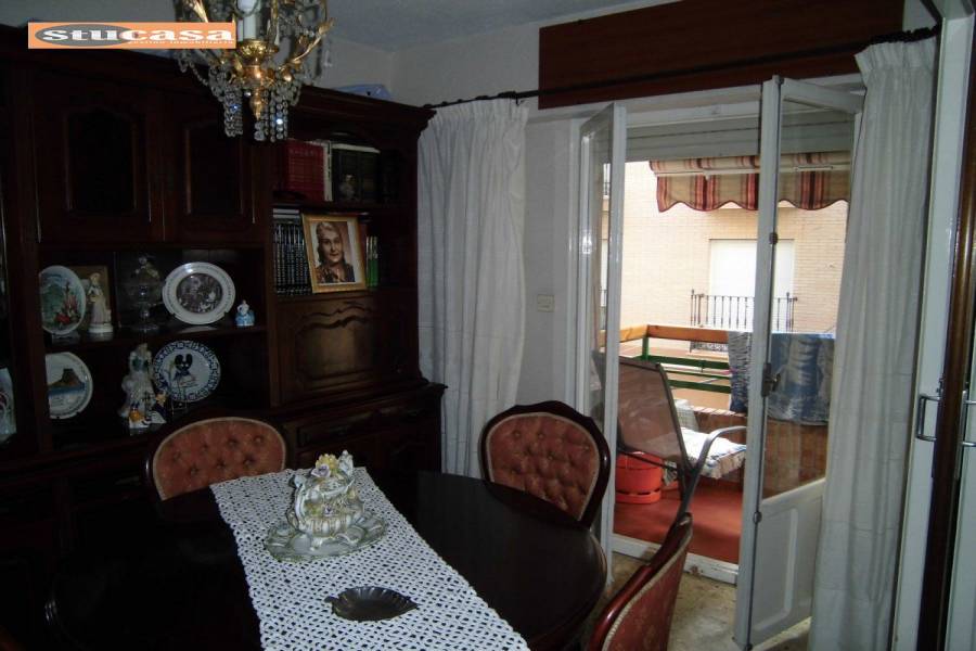 Alicante,Alicante,España,3 Bedrooms Bedrooms,1 BañoBathrooms,Pisos,8414