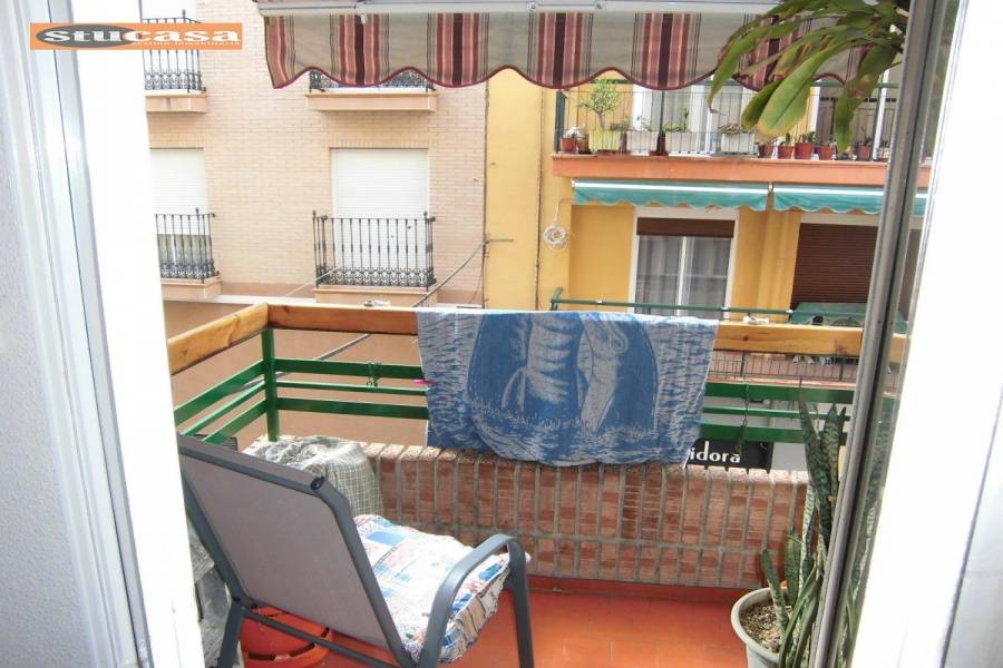 Alicante,Alicante,España,3 Bedrooms Bedrooms,1 BañoBathrooms,Pisos,8414