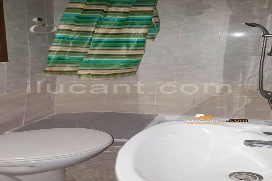 Alicante,Alicante,España,Pisos,8415