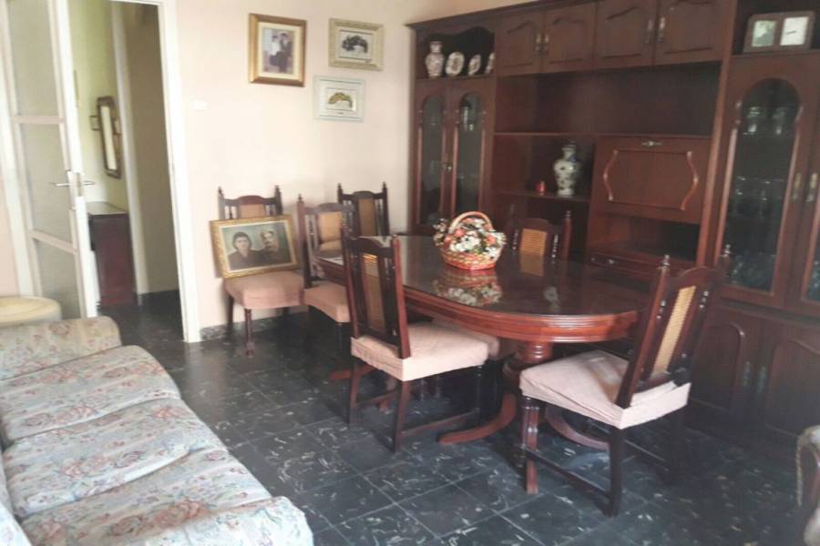 Alicante,Alicante,España,3 Bedrooms Bedrooms,1 BañoBathrooms,Pisos,8419