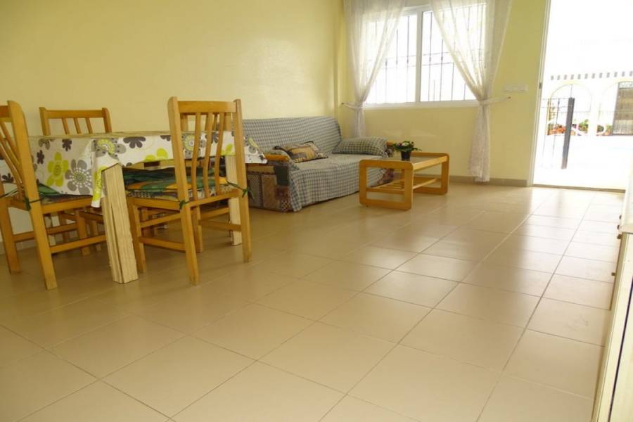 Torrevieja,Alicante,España,2 Bedrooms Bedrooms,1 BañoBathrooms,Pisos,8454