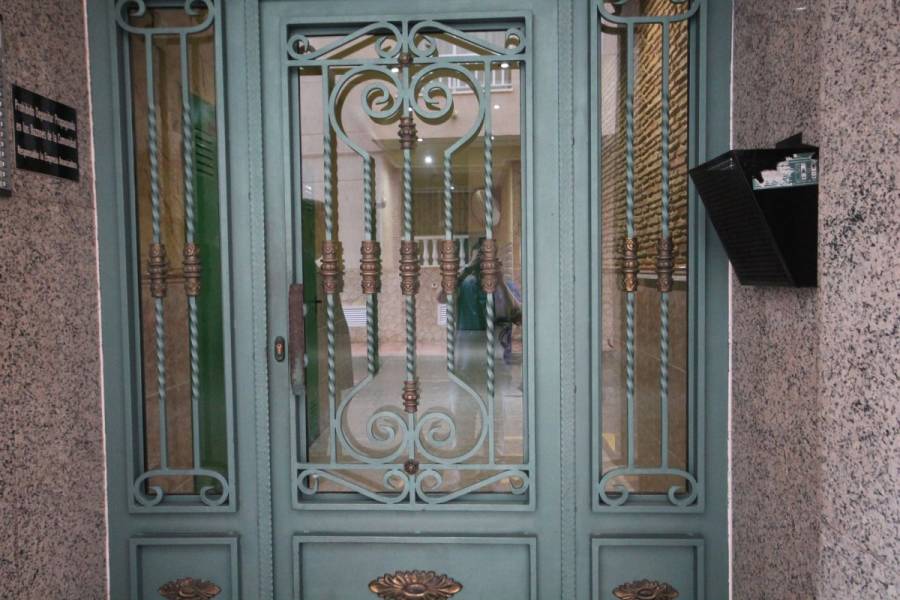 Torrevieja,Alicante,España,2 Bedrooms Bedrooms,1 BañoBathrooms,Pisos,8601