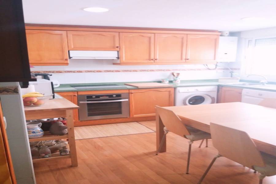 Alicante,Alicante,España,2 Bedrooms Bedrooms,2 BathroomsBathrooms,Pisos,8614