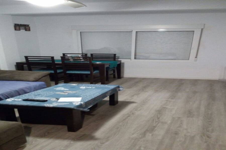 San Vicente del Raspeig,Alicante,España,3 Bedrooms Bedrooms,1 BañoBathrooms,Pisos,8643