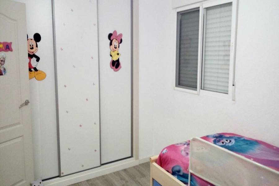 San Vicente del Raspeig,Alicante,España,3 Bedrooms Bedrooms,1 BañoBathrooms,Pisos,8643