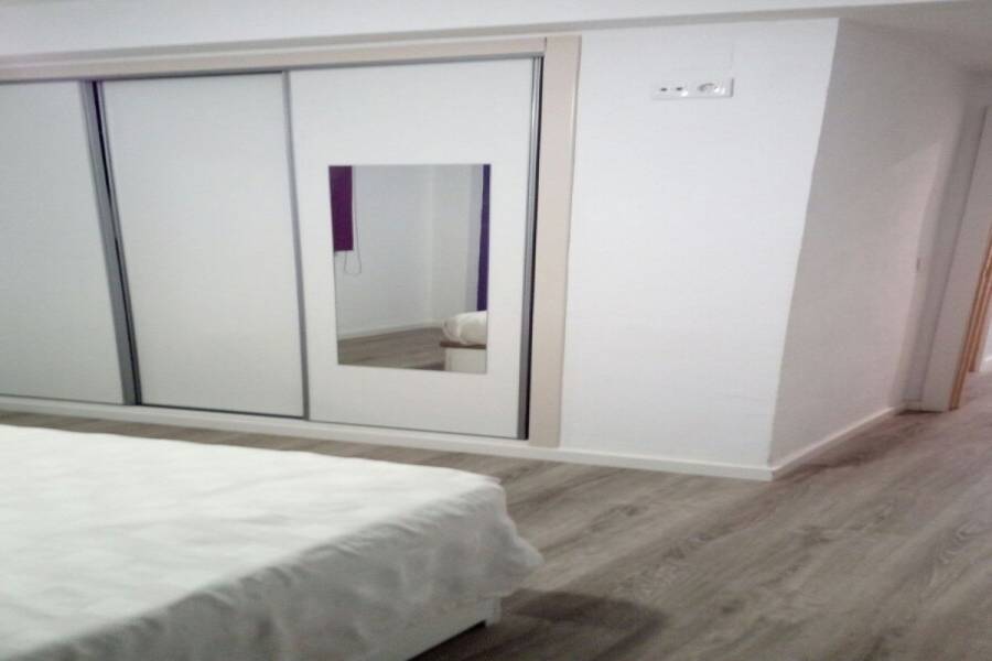San Vicente del Raspeig,Alicante,España,3 Bedrooms Bedrooms,1 BañoBathrooms,Pisos,8643