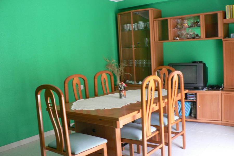 Alicante,Alicante,España,4 Bedrooms Bedrooms,1 BañoBathrooms,Pisos,8651