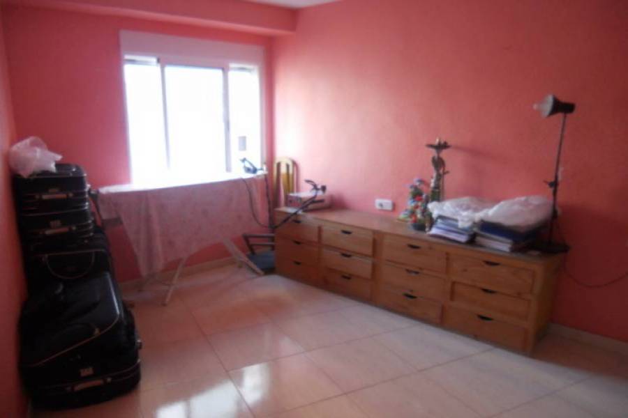 Torrevieja,Alicante,España,3 Bedrooms Bedrooms,1 BañoBathrooms,Pisos,8823