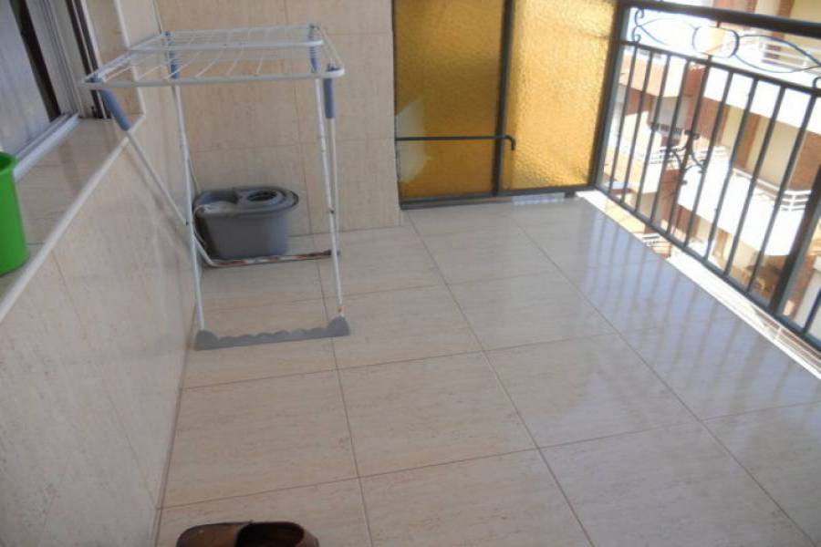 Torrevieja,Alicante,España,3 Bedrooms Bedrooms,1 BañoBathrooms,Pisos,8823