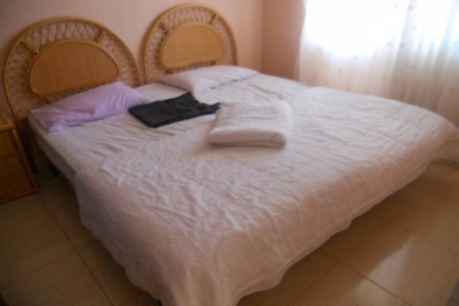 Torrevieja,Alicante,España,3 Bedrooms Bedrooms,1 BañoBathrooms,Pisos,8823