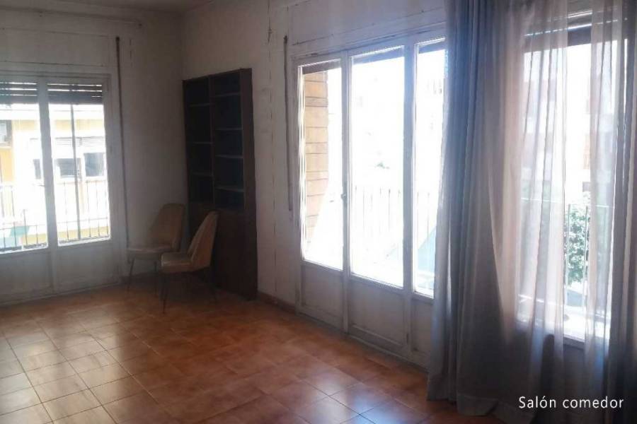 Alicante,Alicante,España,5 Bedrooms Bedrooms,2 BathroomsBathrooms,Pisos,8826