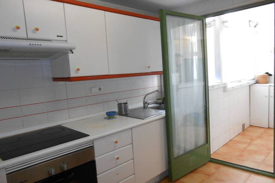 Alicante,Alicante,España,3 Bedrooms Bedrooms,2 BathroomsBathrooms,Pisos,8991