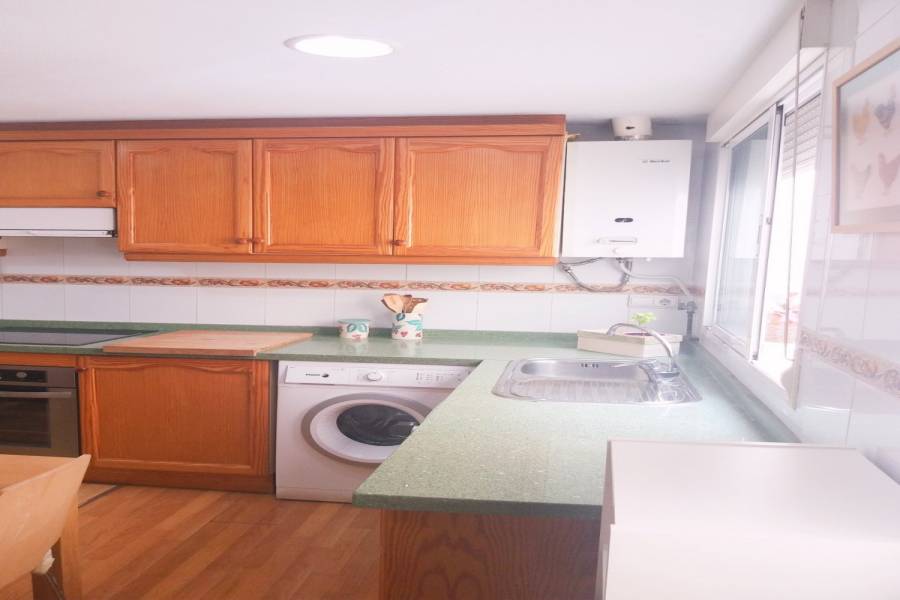 Alicante,Alicante,España,2 Bedrooms Bedrooms,2 BathroomsBathrooms,Pisos,9196