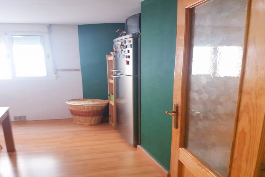 Alicante,Alicante,España,2 Bedrooms Bedrooms,2 BathroomsBathrooms,Pisos,9196