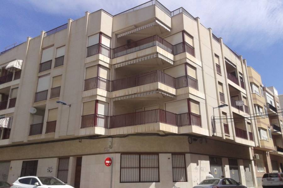 Santa Pola,Alicante,España,3 Bedrooms Bedrooms,2 BathroomsBathrooms,Pisos,9201