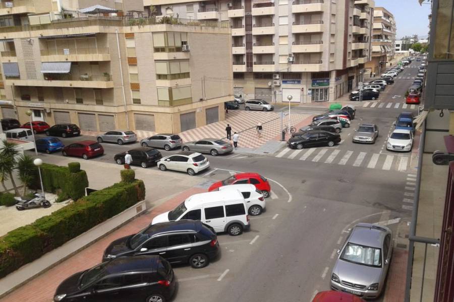 Santa Pola,Alicante,España,3 Bedrooms Bedrooms,2 BathroomsBathrooms,Pisos,9201