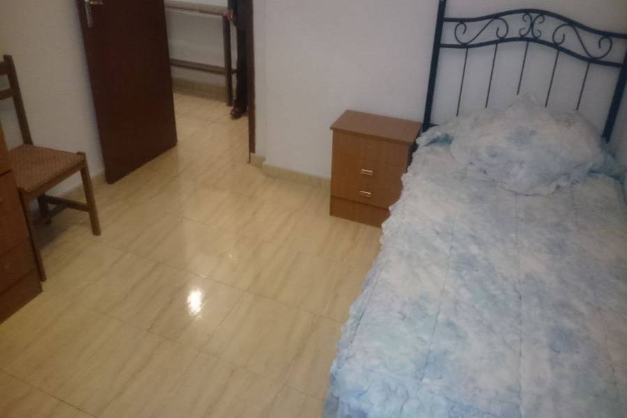 Alicante,Alicante,España,3 Bedrooms Bedrooms,1 BañoBathrooms,Pisos,9230