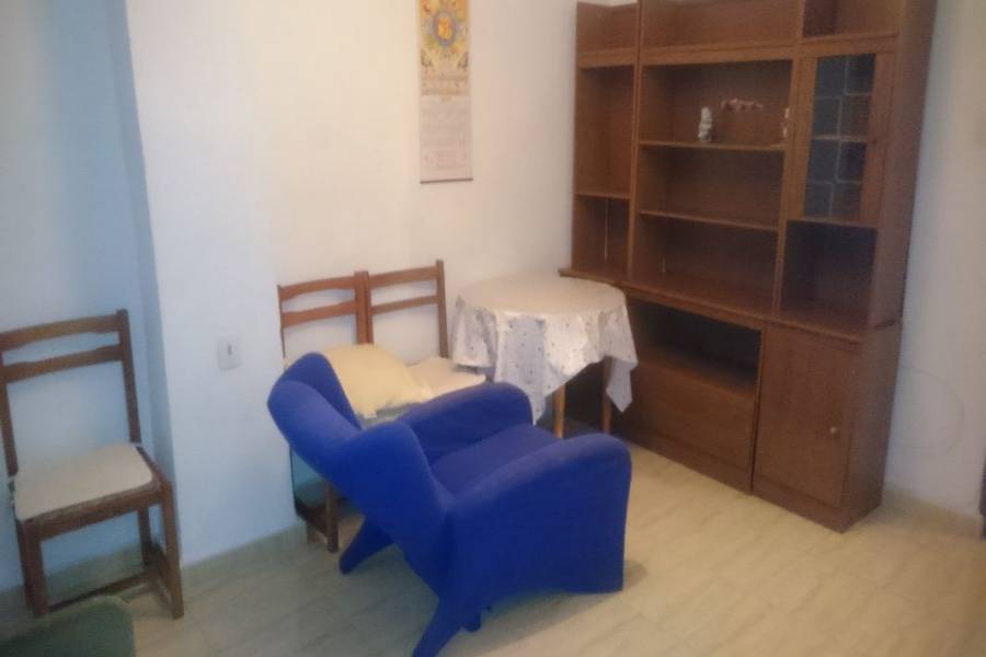 Alicante,Alicante,España,3 Bedrooms Bedrooms,1 BañoBathrooms,Pisos,9230