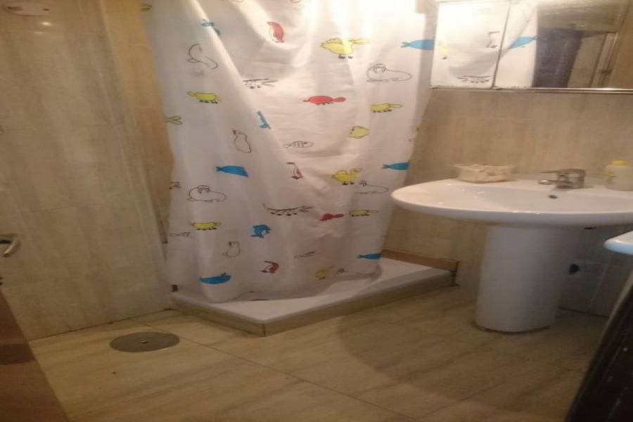 Alicante,Alicante,España,3 Bedrooms Bedrooms,1 BañoBathrooms,Pisos,9230