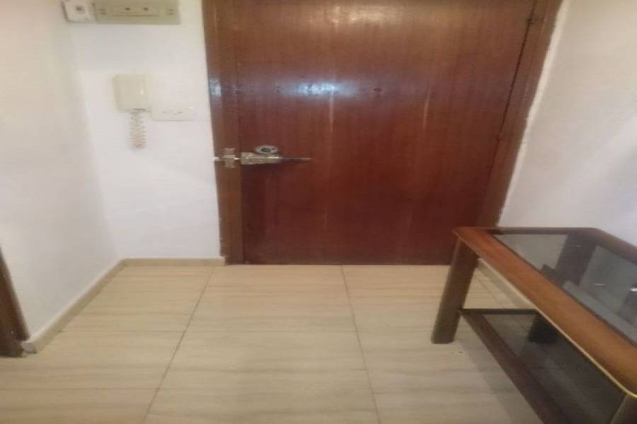 Alicante,Alicante,España,3 Bedrooms Bedrooms,1 BañoBathrooms,Pisos,9230