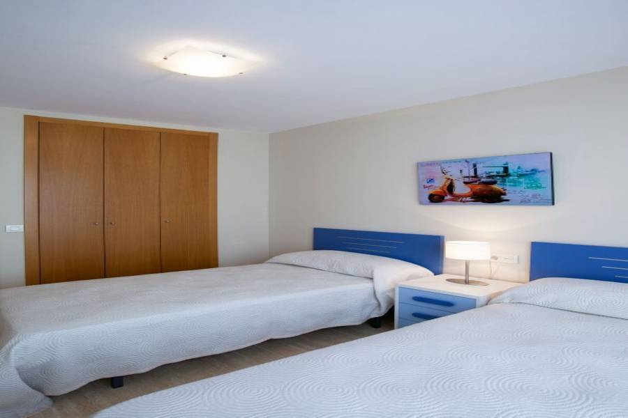 Alicante,Alicante,España,3 Bedrooms Bedrooms,2 BathroomsBathrooms,Pisos,9234