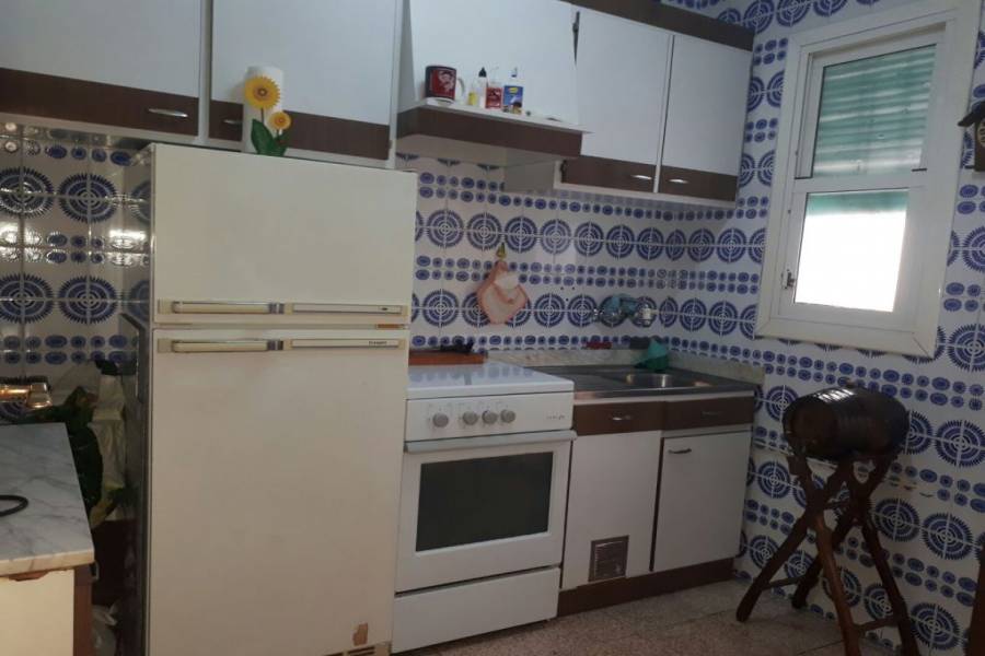Alicante,Alicante,España,3 Bedrooms Bedrooms,1 BañoBathrooms,Pisos,9370