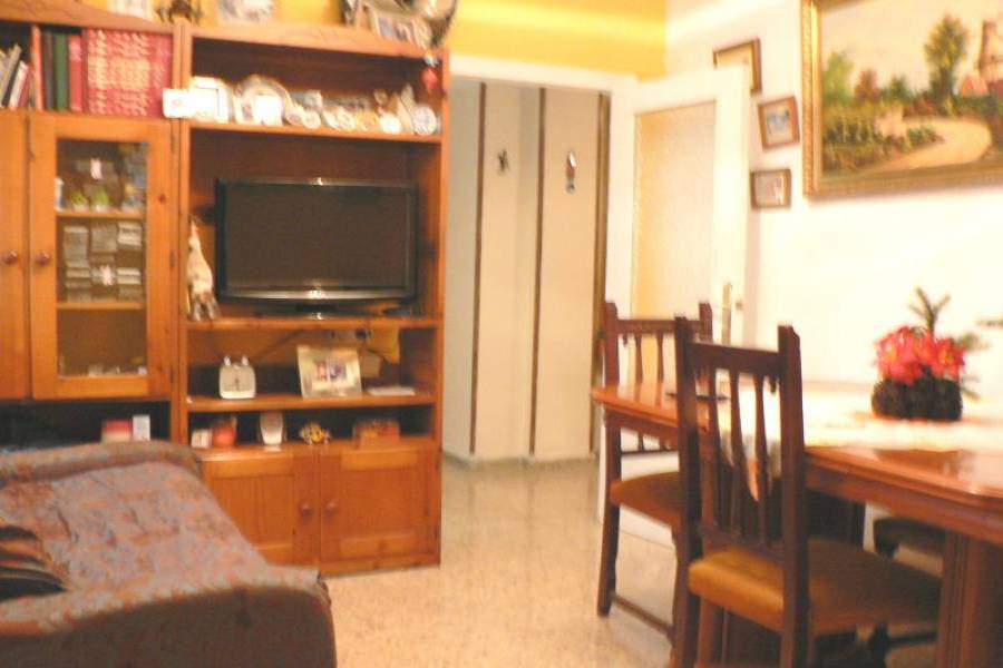 Alicante,Alicante,España,5 Bedrooms Bedrooms,1 BañoBathrooms,Pisos,9373