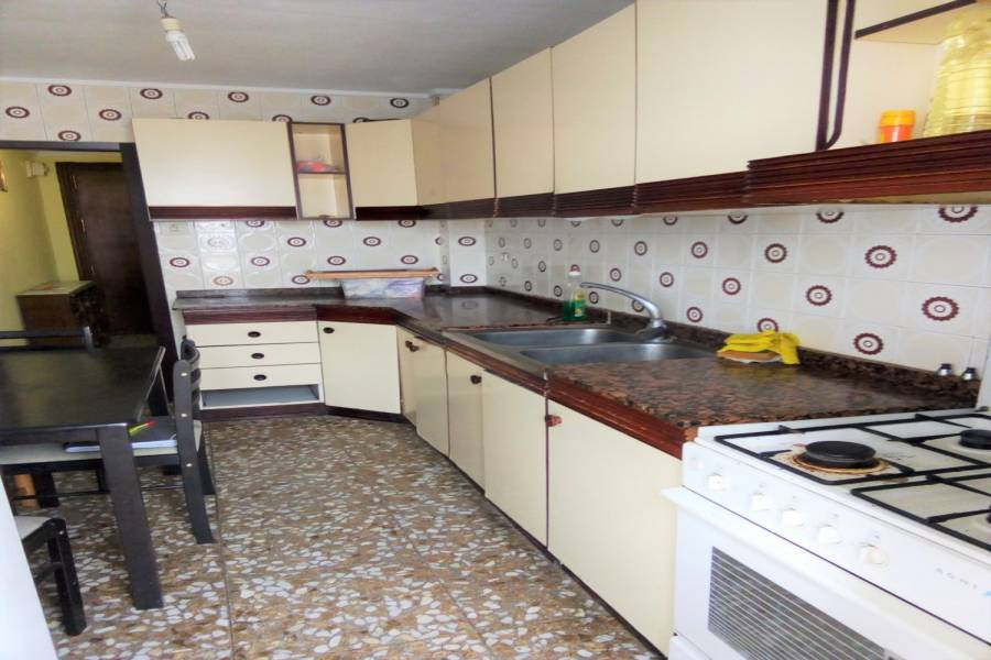 Alicante,Alicante,España,3 Bedrooms Bedrooms,1 BañoBathrooms,Pisos,9393
