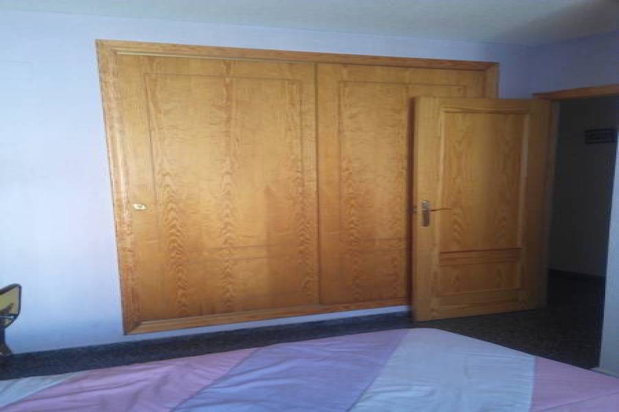Alicante,Alicante,España,4 Bedrooms Bedrooms,2 BathroomsBathrooms,Pisos,9394