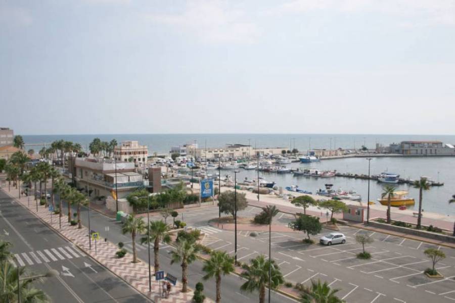 Santa Pola,Alicante,España,3 Bedrooms Bedrooms,2 BathroomsBathrooms,Pisos,9398