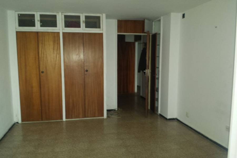 Alicante,Alicante,España,2 Bedrooms Bedrooms,1 BañoBathrooms,Pisos,9418