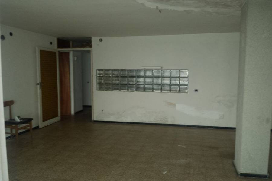 Alicante,Alicante,España,2 Bedrooms Bedrooms,1 BañoBathrooms,Pisos,9418