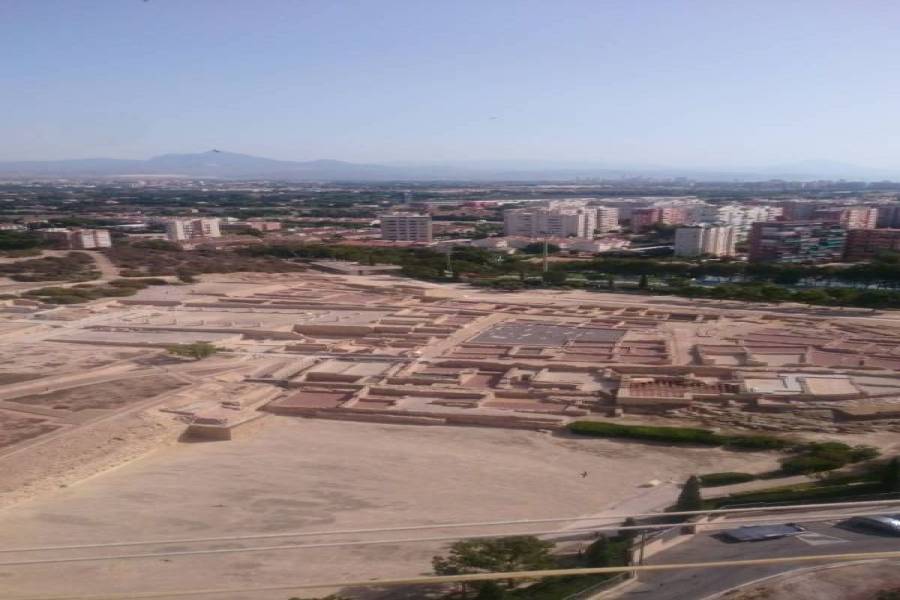 Alicante,Alicante,España,2 Bedrooms Bedrooms,2 BathroomsBathrooms,Pisos,9431