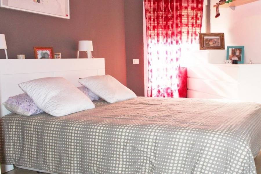 Dénia,Alicante,España,3 Bedrooms Bedrooms,2 BathroomsBathrooms,Pisos,9462