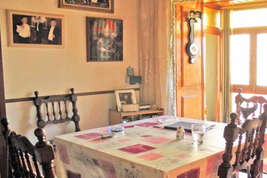 Dénia,Alicante,España,5 Bedrooms Bedrooms,2 BathroomsBathrooms,Pisos,9474